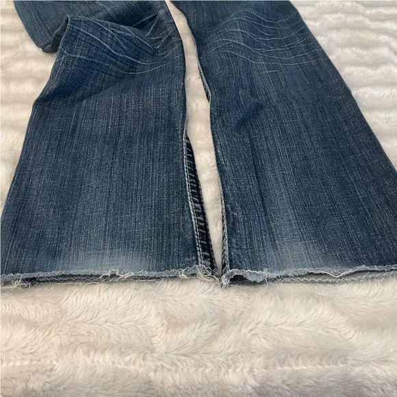 Antique Rivet Women’s Raw Hem Embellished Jeans Size 28 - Picture 13 of 15